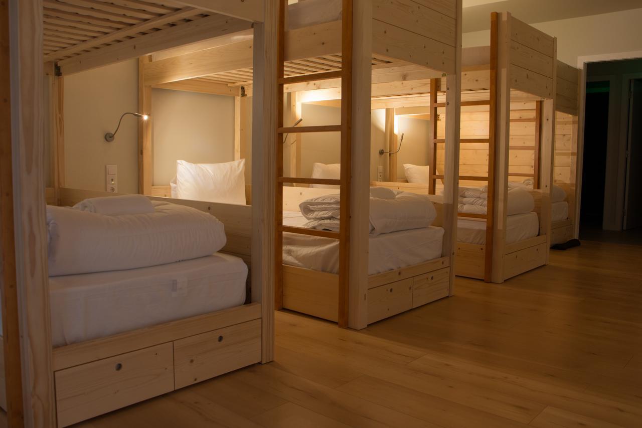 Feira Hostel & Suites Santa Maria da Feira Extérieur photo