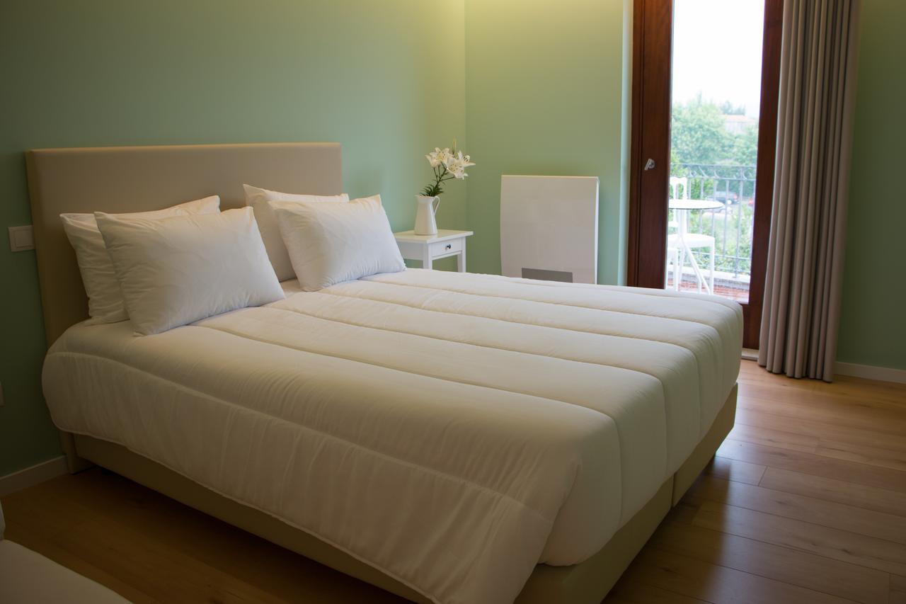 Feira Hostel & Suites Santa Maria da Feira Extérieur photo